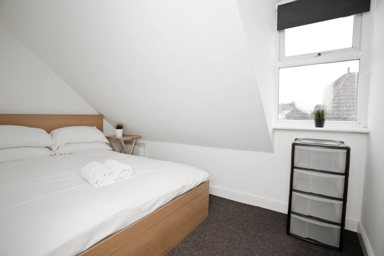 Flat 4 Bells